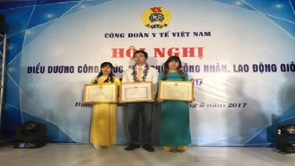 HỘI NGHỊ BIỂU DƯƠNG CÔNG CHỨC, VIÊN CHỨC, CÔNG NHÂN LAO ĐỘNG GIỎI NGÀNH Y TẾ NĂM 2017